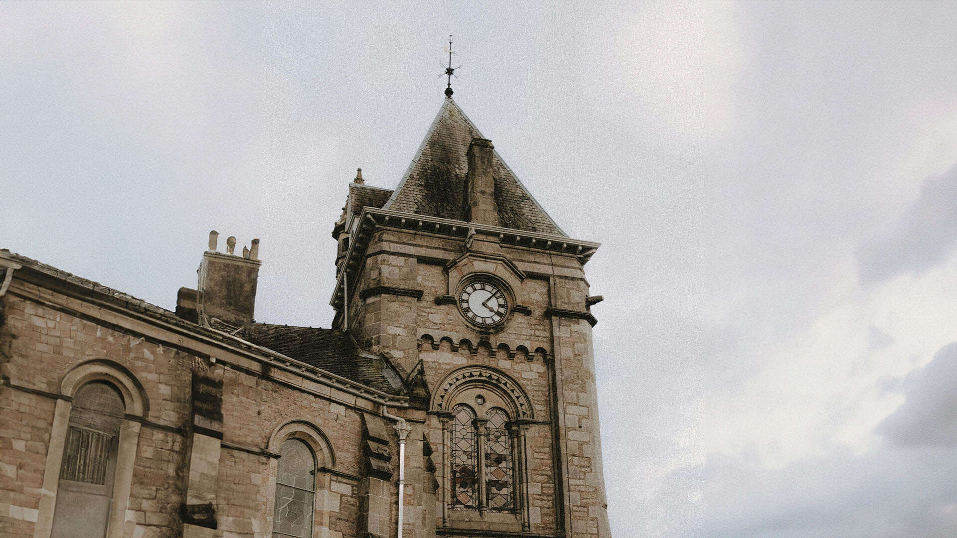 Finding Peace and Hope Through Prayerful Moments